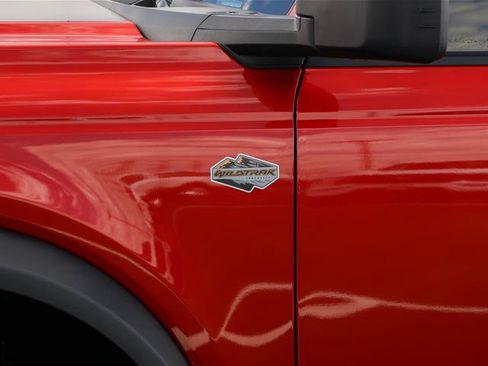Certified 2024 Ford Bronco Wildtrak AWD/4WD image 4