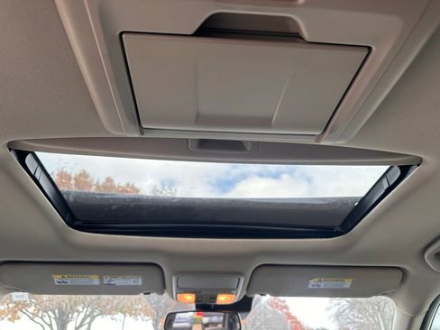 Used 2016 Honda Pilot Touring image 20