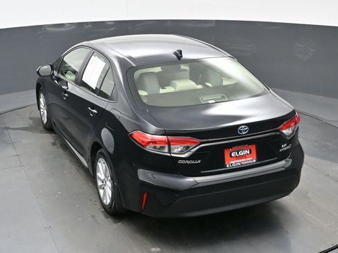 Used 2024 Toyota Corolla LE image 36