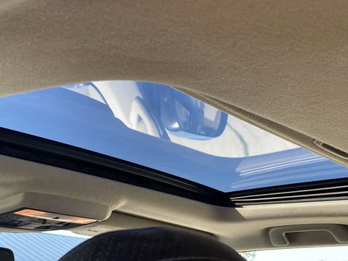 Used 2011 Toyota 4Runner Limited image 18