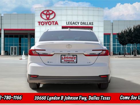 Used 2026 Toyota Camry LE w/ Convenience Package FWD image 8