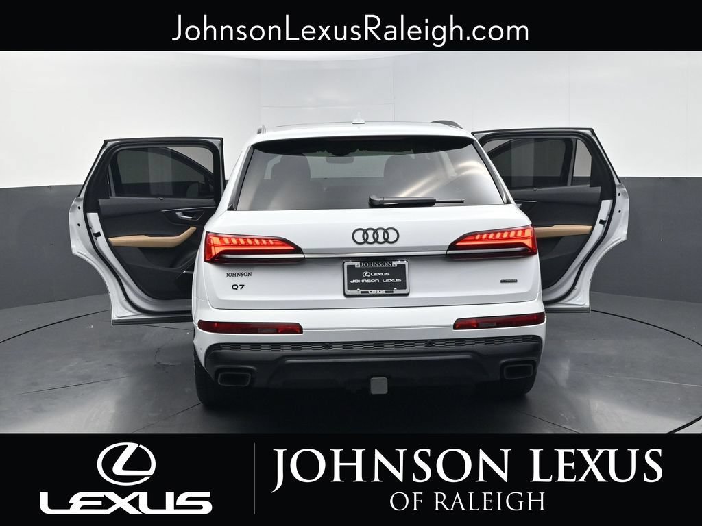 Used 2025 Audi Q7 3.0T Prestige w/ Prestige Package AWD/4WD image 30
