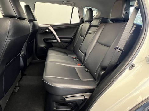 Used 2016 Toyota RAV4 Limited image 10