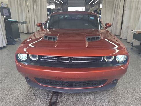Used 2021 Dodge Challenger SXT RWD image 3