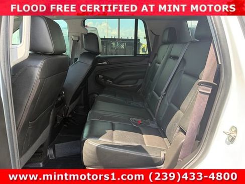 Used 2017 GMC Yukon SLT AWD/4WD image 33