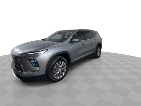 New 2025 Buick Enclave Preferred w/ Power Package image 4