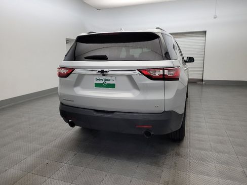 Used 2020 Chevrolet Traverse LT image 7