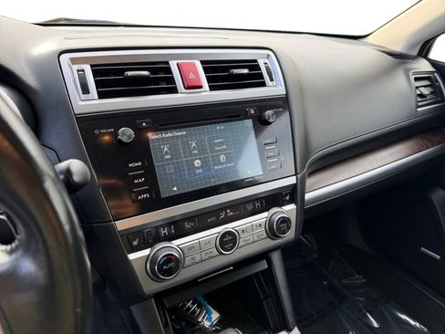 Used 2015 Subaru Outback 2.5i Limited image 12