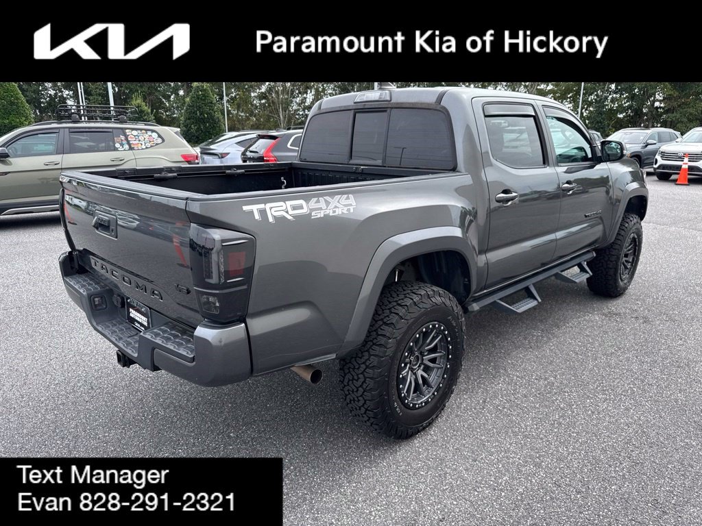 Used 2016 Toyota Tacoma TRD Sport w/ Towing Package AWD/4WD image 7