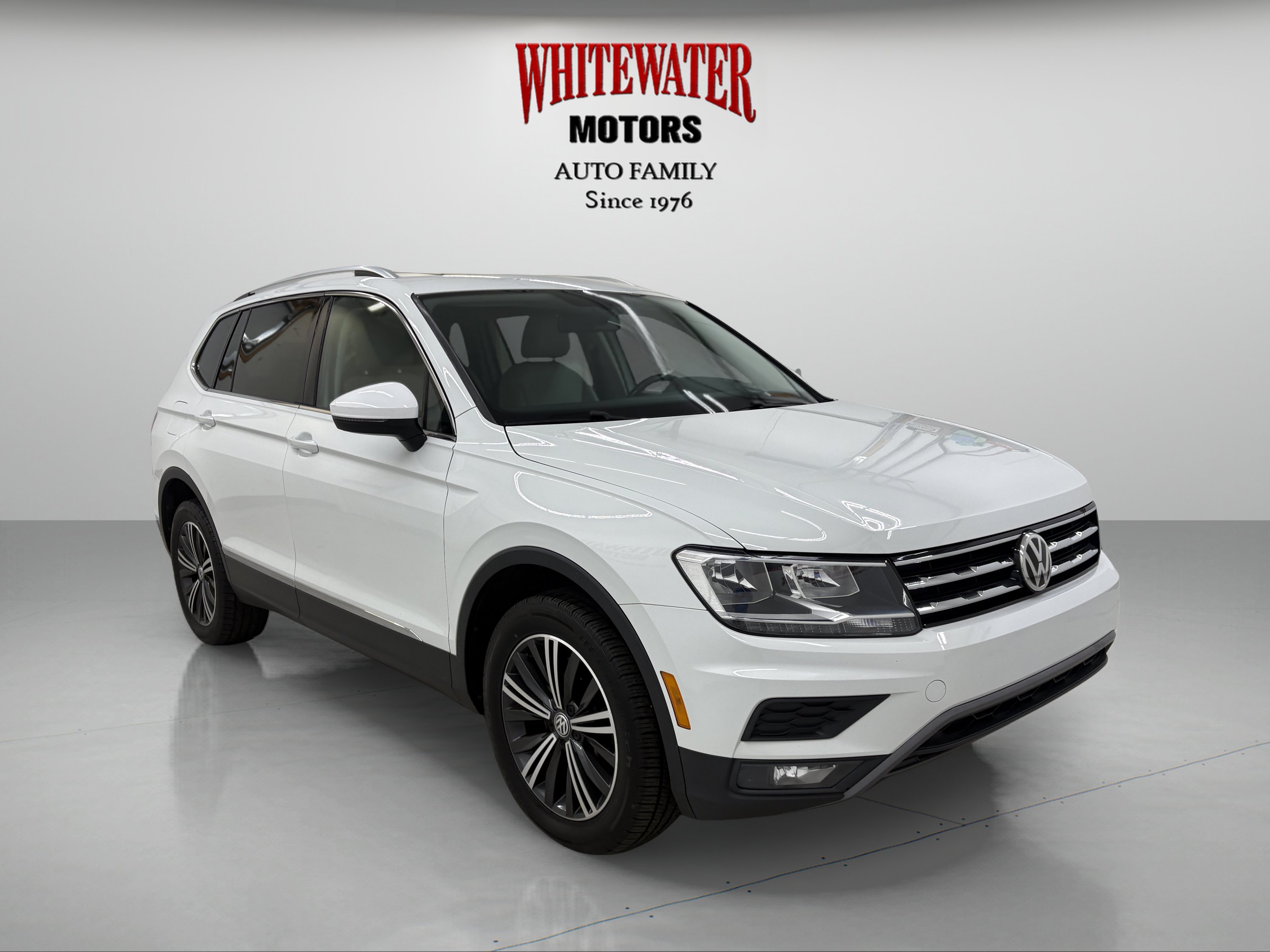 Used 2018 Volkswagen Tiguan SEL AWD/4WD image 5