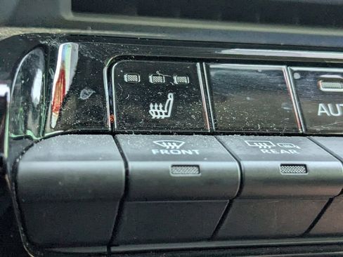 Certified 2024 Toyota Prius XLE image 20