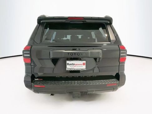 Certified 2025 Toyota 4Runner TRD Off-Road AWD/4WD image 5