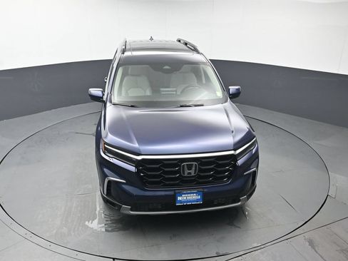 Certified 2024 Honda Pilot Touring image 46
