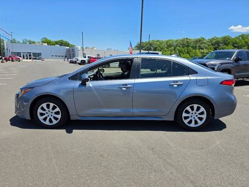 Used 2023 Toyota Corolla LE w/ Carpet Mat Package (TMS) FWD image 4