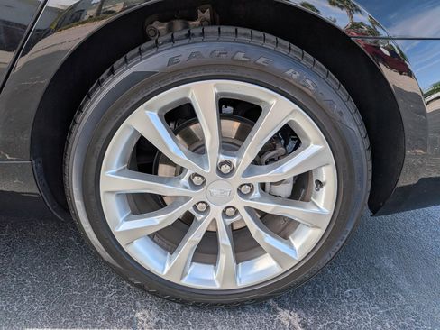 Used 2017 Cadillac XTS Luxury w/ Driver Awareness Package FWD image 12