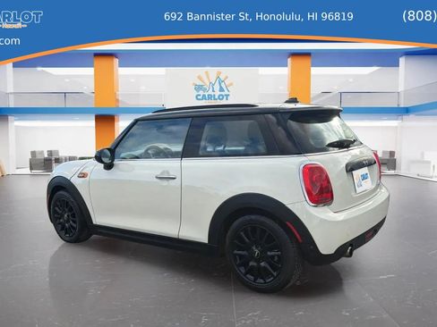 Used 2017 MINI Cooper 2-Door Hardtop FWD image 10