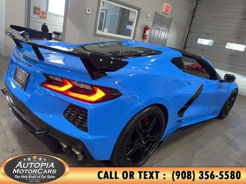 Used 2021 Chevrolet Corvette STINGRAY w/ Z51 Performance Package image 29