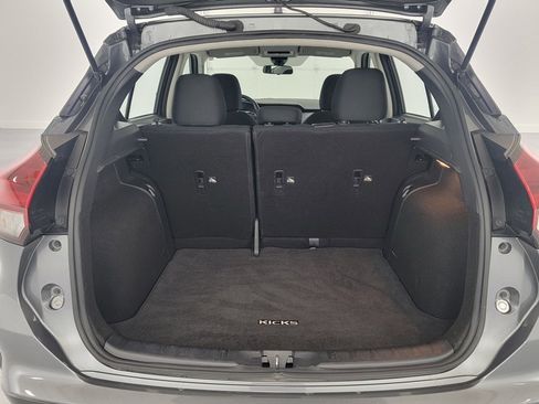 Used 2023 Nissan Kicks S image 28