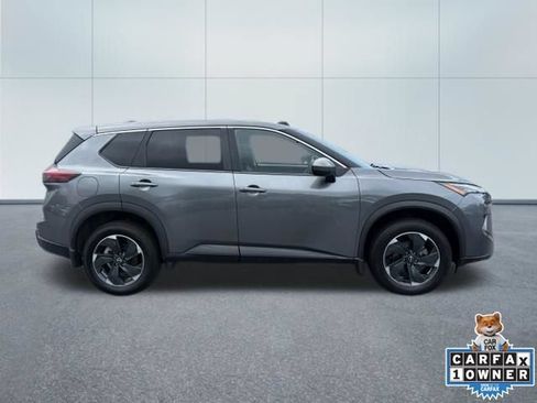 Used 2024 Nissan Rogue SV AWD/4WD image 10