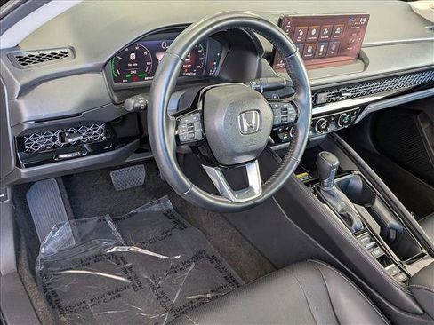 Used 2024 Honda Accord Touring image 10