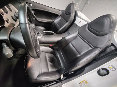 Used 2007 Pontiac Solstice Convertible w/ Premium Package image 26
