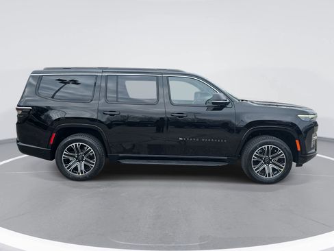 New 2026 Jeep Grand Wagoneer 2WD image 4