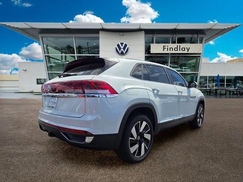 New 2026 Volkswagen Atlas Cross Sport SE FWD image 4