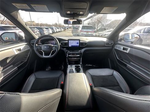 Certified 2023 Ford Explorer ST-Line w/ Class IV Trailer Tow Package image 16