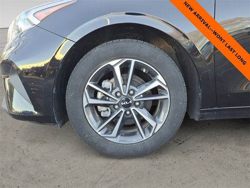 Used 2024 Kia Forte LXS image 14