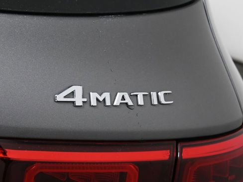 Certified 2022 Mercedes-Benz GLB 250 4MATIC image 36