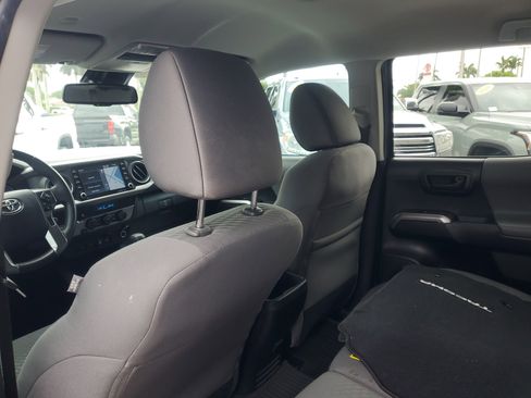 Used 2023 Toyota Tacoma SR5 RWD image 10