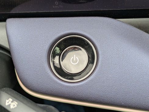 New 2026 Nissan Leaf Platinum+ image 35