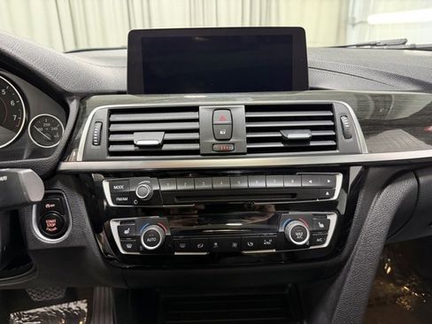 Used 2018 BMW 330i xDrive Sedan image 13