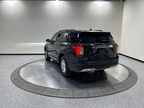 Certified 2023 Ford Explorer XLT w/ Equipment Group 202A AWD/4WD image 9