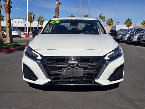 Used 2025 Nissan Altima 2.5 S image 7