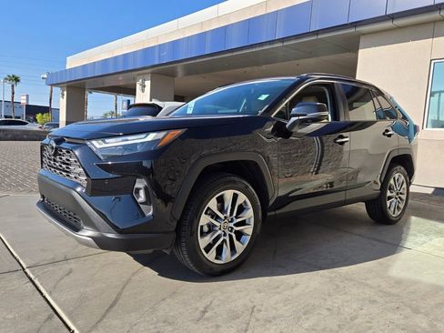 Used 2023 Toyota RAV4 Limited image 2