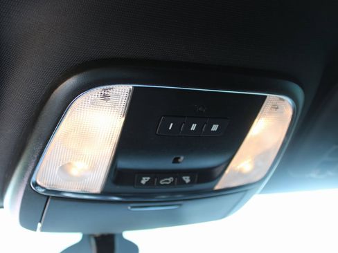 Used 2021 Jeep Grand Cherokee Laredo X image 25