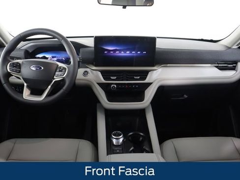 New 2026 Ford Explorer Active w/ Active Comfort Package image 25