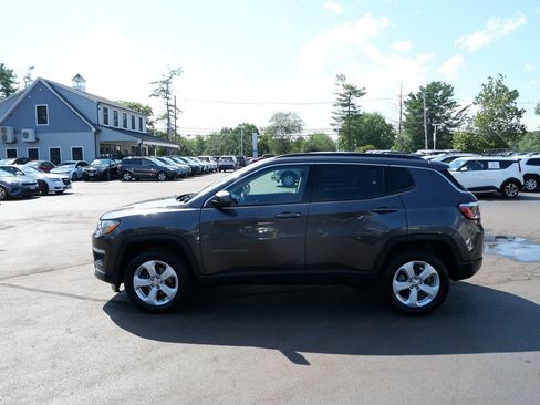 Used 2021 Jeep Compass Latitude w/ Driver Assistance Group AWD/4WD image 7