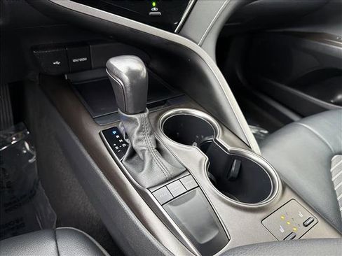 Used 2024 Toyota Camry SE w/ Cold Weather Package image 20