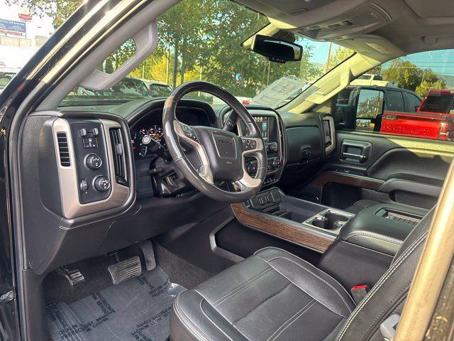 Used 2017 GMC Sierra 2500 Denali w/ Duramax Plus Package AWD/4WD image 11