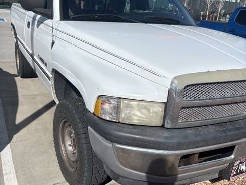 Used 2001 Dodge Ram 1500 Truck ST image 4