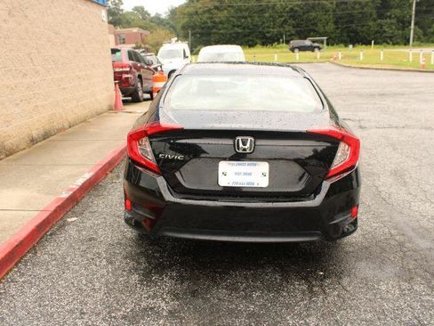 Used 2018 Honda Civic LX image 5
