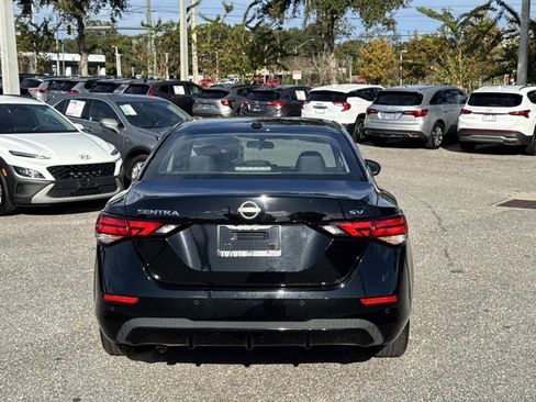 Used 2024 Nissan Sentra SV image 3