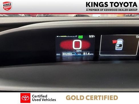 Certified 2022 Toyota Prius Prime Limited FWD image 25