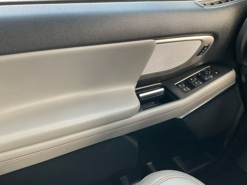 Used 2025 Ford Expedition Max Active image 60