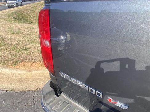 Used 2017 Chevrolet Colorado Z71 image 8