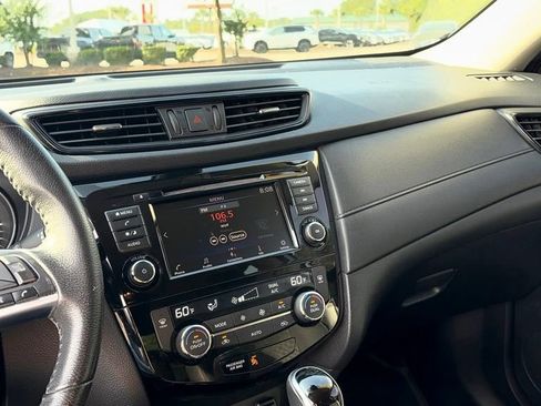 Certified 2019 Nissan Rogue SV AWD/4WD image 21