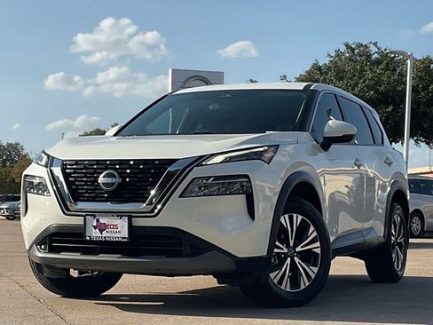 Used 2022 Nissan Rogue SV FWD image 8