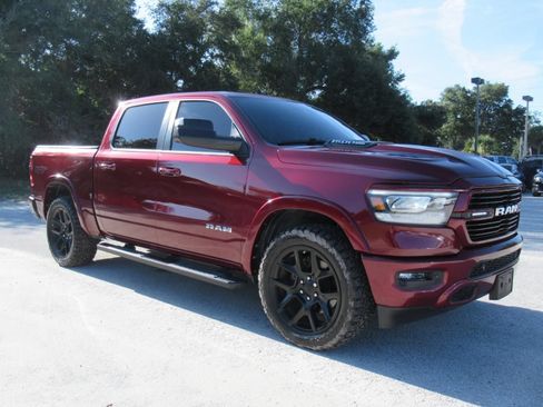Used 2022 RAM 1500 Laramie AWD/4WD image 1